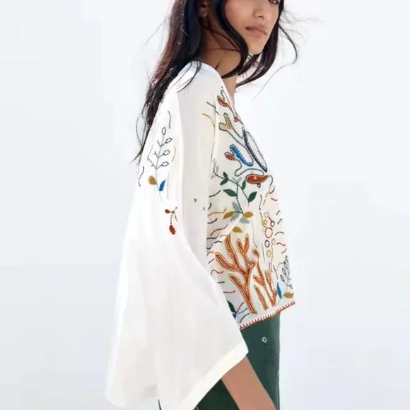 ZARA Embroidered White Kimono with Colorful Sea Life Design - Picture 4 of 14